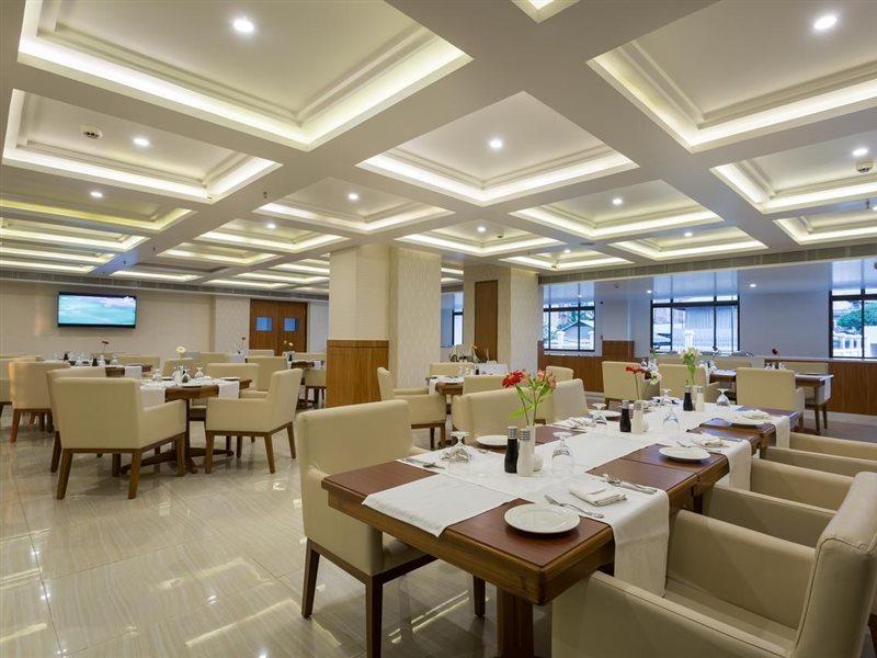 אימפאל Classic Grande,A Member Of Radisson מראה חיצוני תמונה