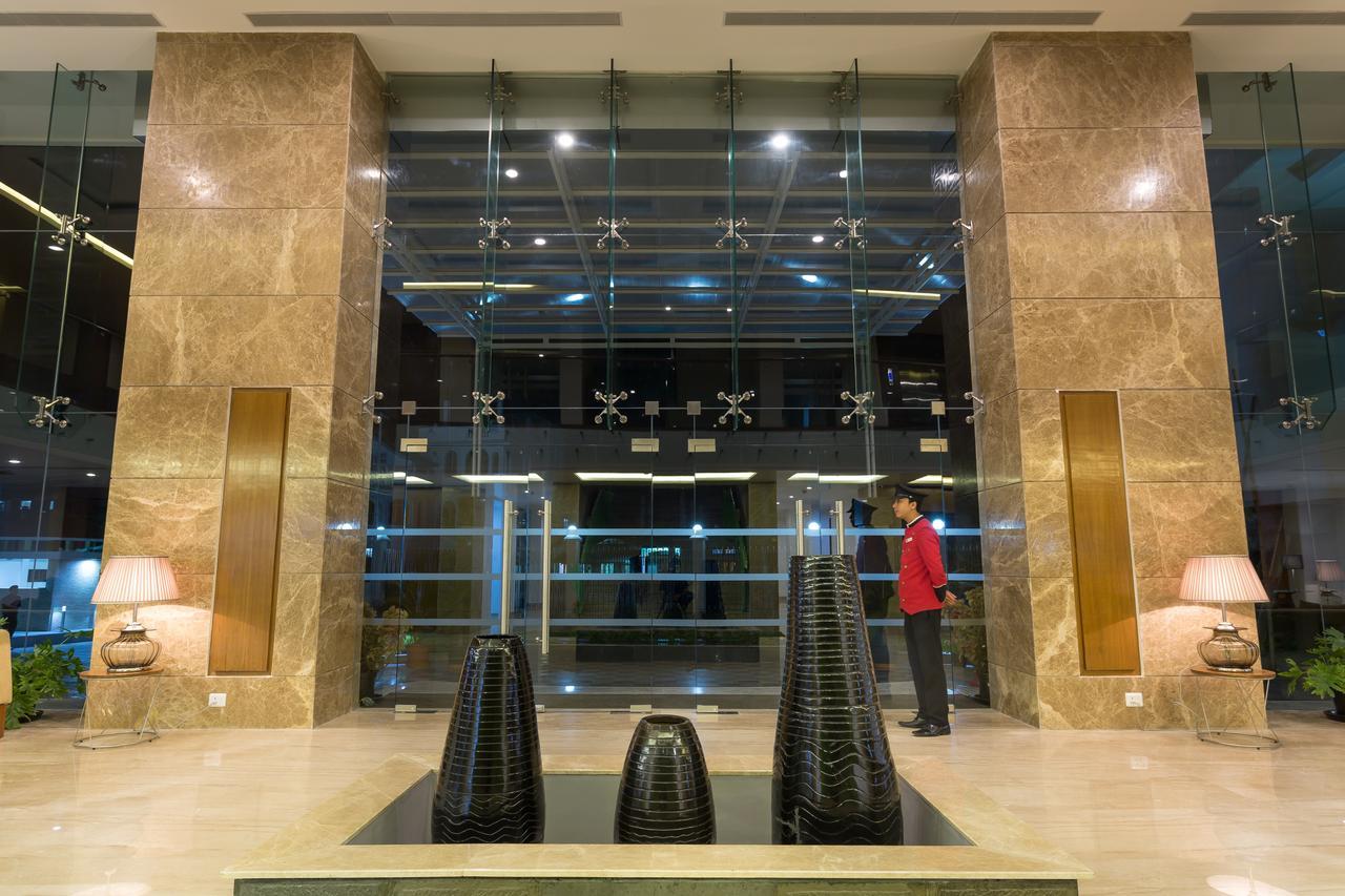 אימפאל Classic Grande,A Member Of Radisson מראה חיצוני תמונה