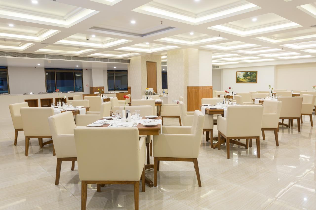 אימפאל Classic Grande,A Member Of Radisson מראה חיצוני תמונה